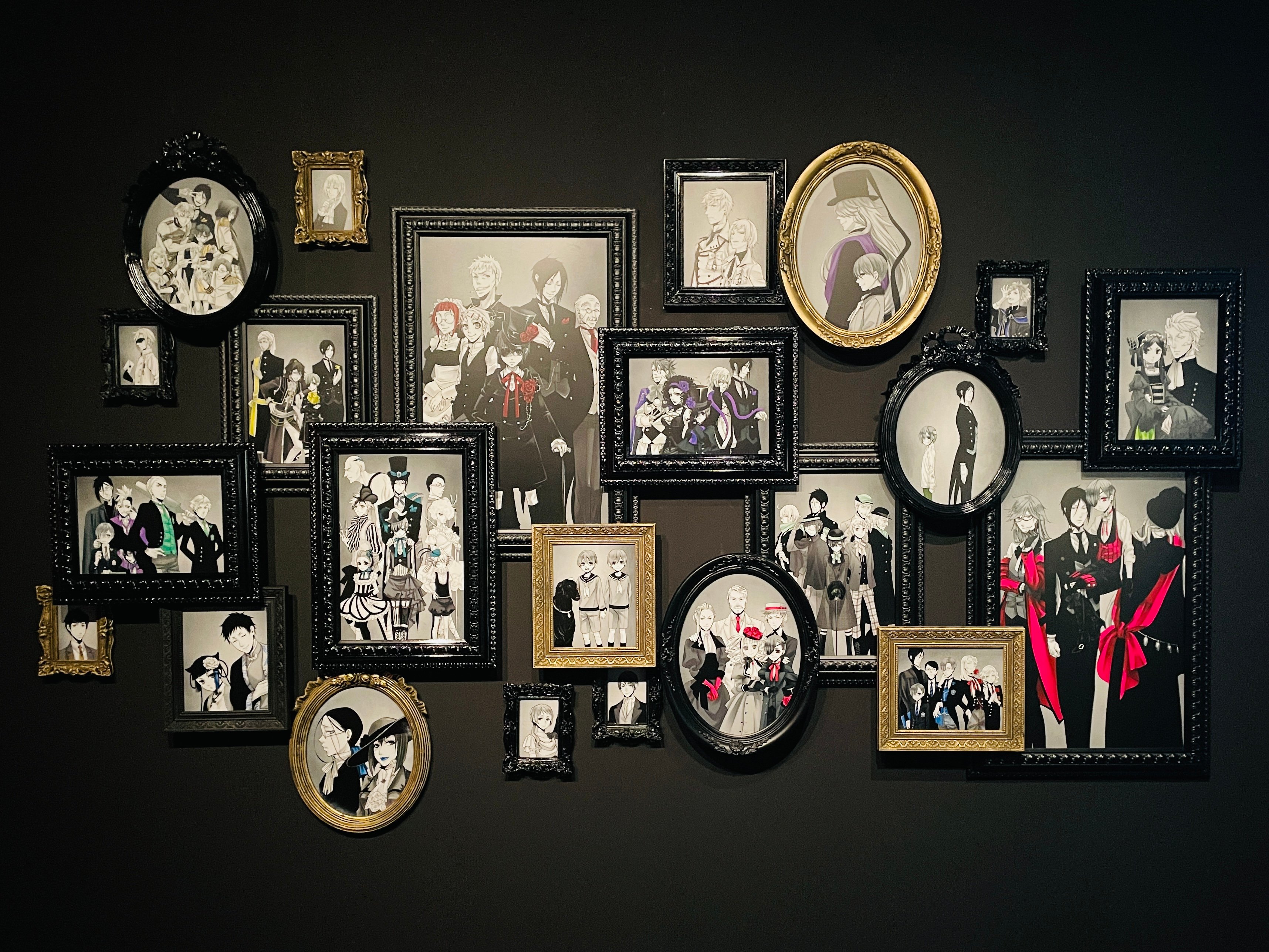 イベントルポ】連載15周年「黒執事展 -Rich Black-」何重にも イベントルポ】連載15周年「黒執事展 -Rich Black-」何重にも